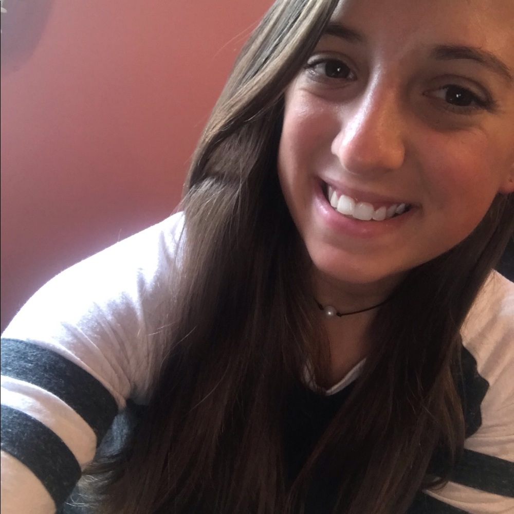 Meet your Posher, Gina